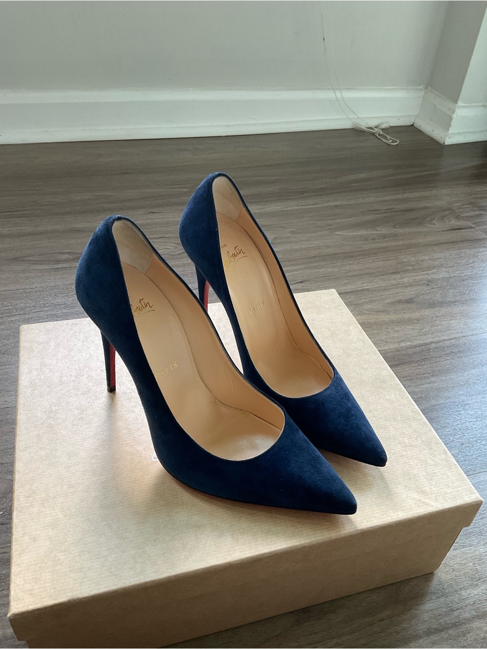 Christian Louboutin Navy Pumps 36.5